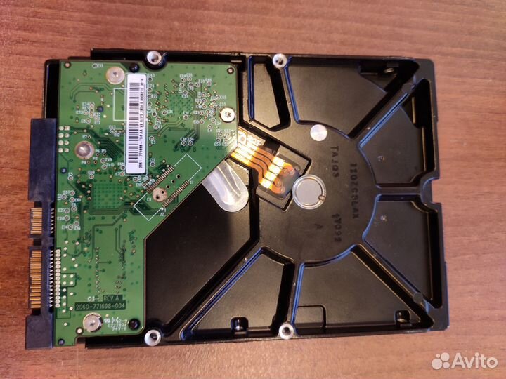 Жесткий диск WD Green WD20earx, 2Тб, SATA III