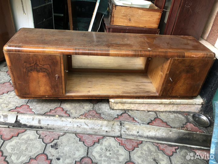 Тумба под телевизор