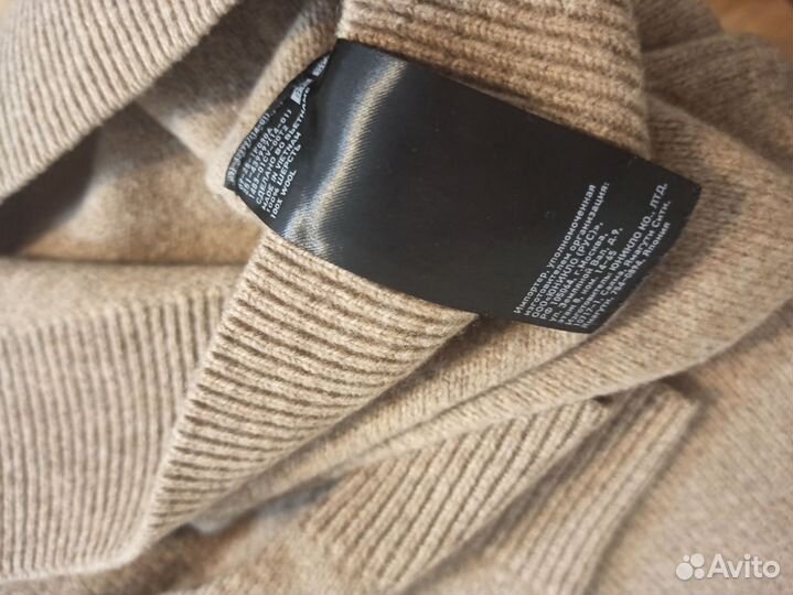 Свитер uniqlo 100 % шерсть