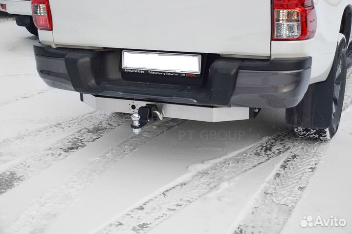 Фаркоп съемный квадрат toyota Hilux 2015