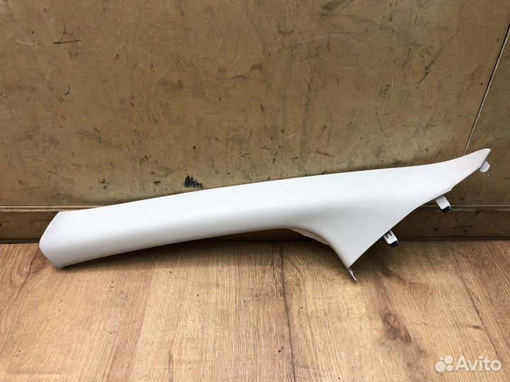 Обшивка стойки Передняя левая Ford Focus 3