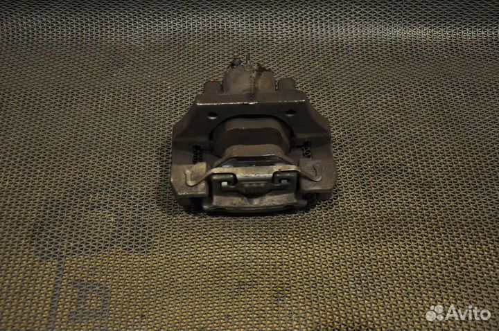 Суппорт задний правый BMW 5 series E60