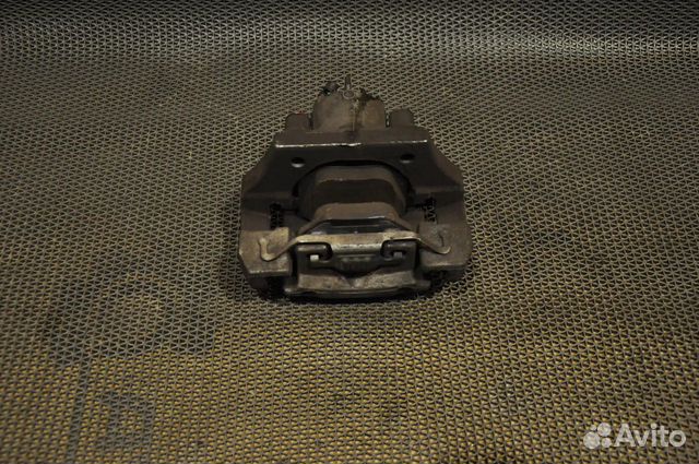 Суппорт задний правый BMW 5 series E60