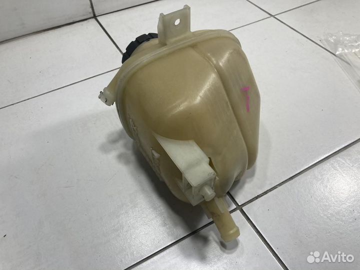 Бачок расширительный Infiniti Q50 V37