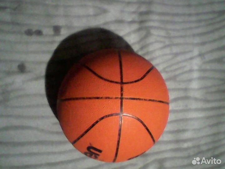 Баскетбольный мяч molten