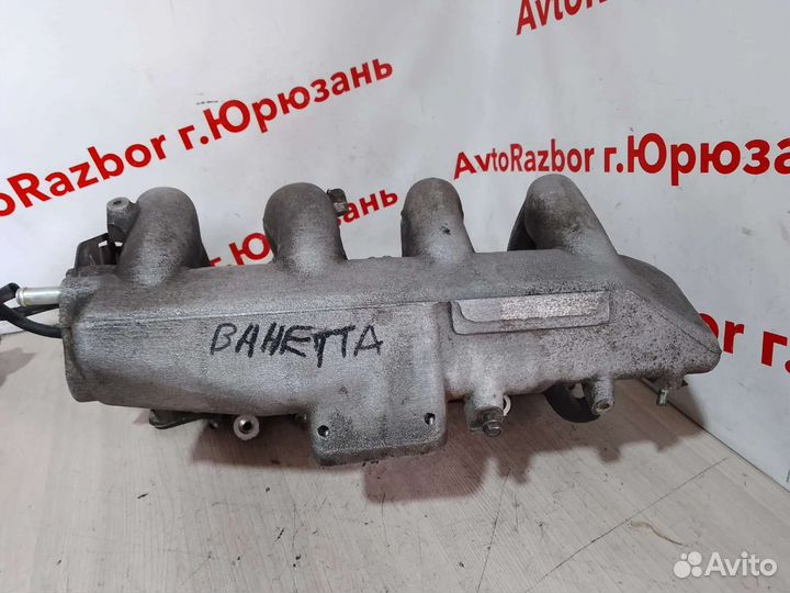 Колектор впускной Nissan Vanette SK82 F8