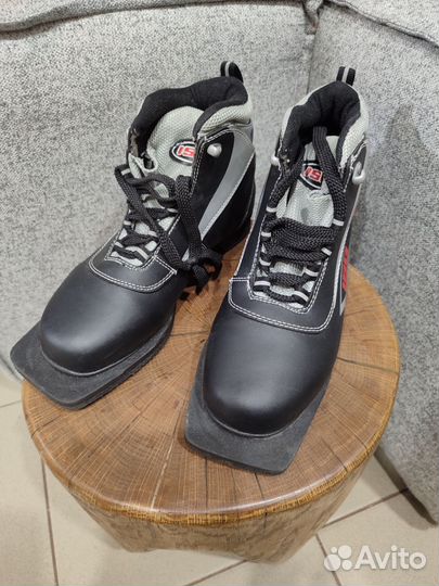 Лыжные ботинки isg touring 36