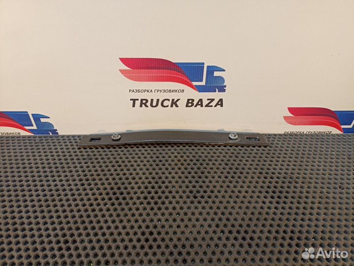 5010353563 Направляющая стекла