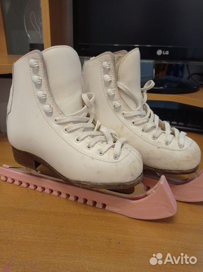 Коньки фигурные Wifa 28 ll