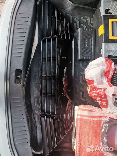 Решетка переднего бампера форд фокус 3