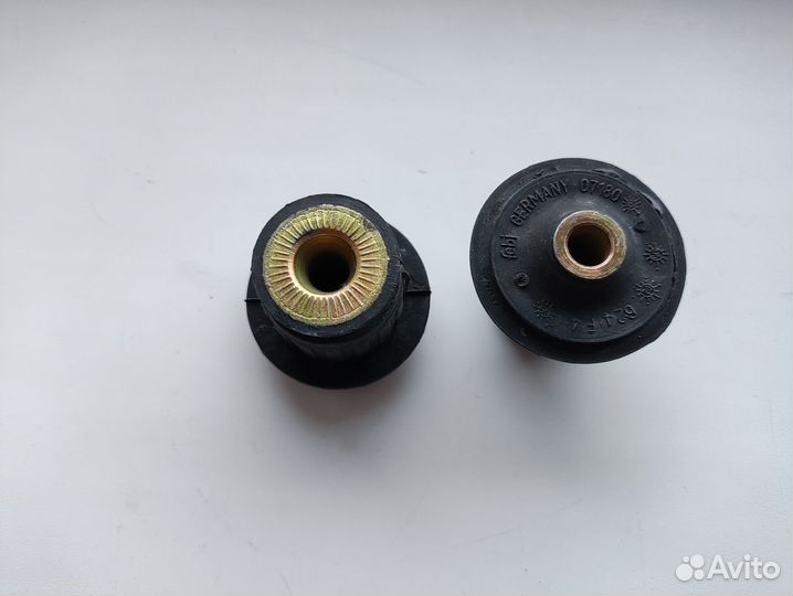 Подушка двигателя передняя febi 07180