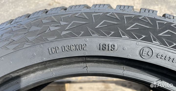 Continental IceContact 3 215/50 R17