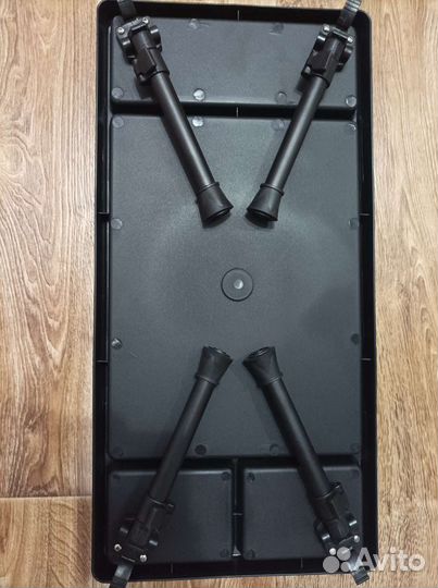 Монтажный столик (карповый столик)