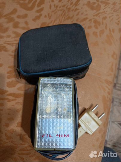 Фотопринадлежности, фотовспышка