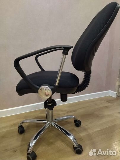 Компьютерное кресло б/у