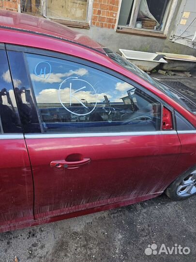 Дверь передняя правая Ford Focus 3