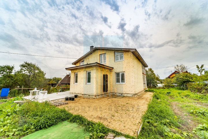 Дом 274 м² на участке 6 сот.