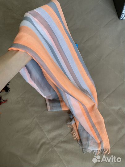 Женские шарфы и платки