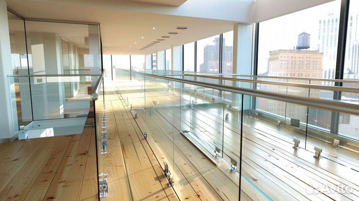 Стеклянные ограждения лестниц