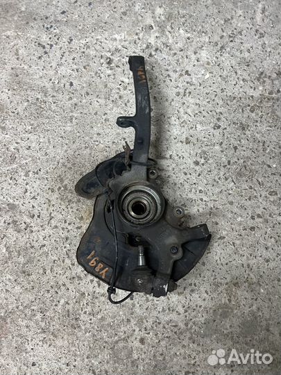 Правый Передний кулак на Mercedes обои 211 4 matic