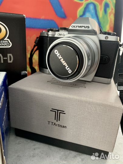 Фотоаппарат Olympus E-M 10 и 3 объектива