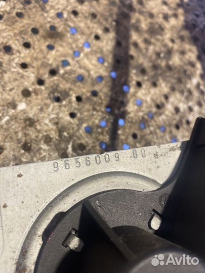 Стеклоподъемник задний левый Citroen C4 Grand Pica