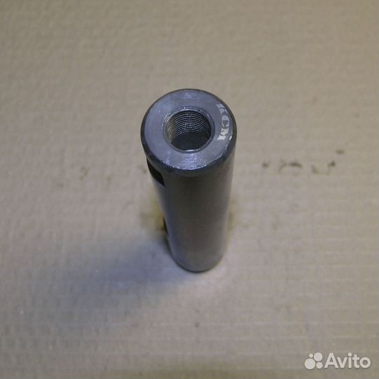 Палец ушка передней рессоры маз (д.32, H160) тефл