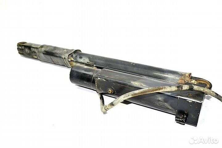 Цилиндр подъема кабины iveco Stralis (01.02)