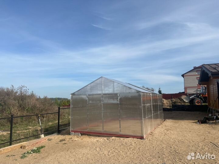 Теплица домик