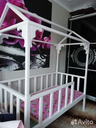 Детская кровать домик с матрасом