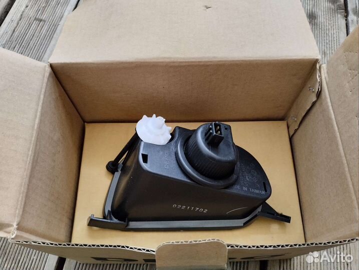 VW T4 Фара противотуманная левая depo 441-2010L-UQ