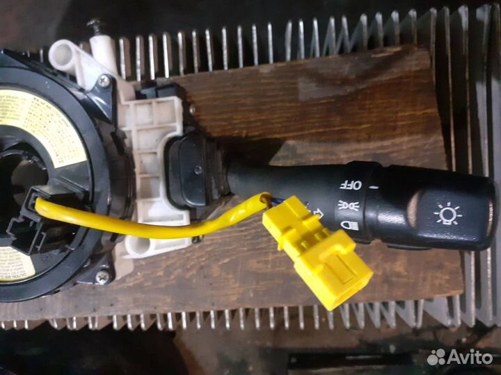 Подрулевой переключатель на Hyundai Accent