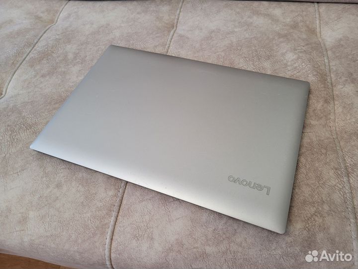 Ноутбук Lenovo/17.3