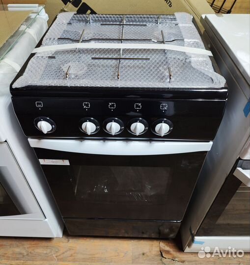 Плита газовая Deluxe 5040.38 черная