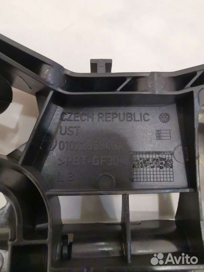 Замок двери Volkswagen Tiguan 2