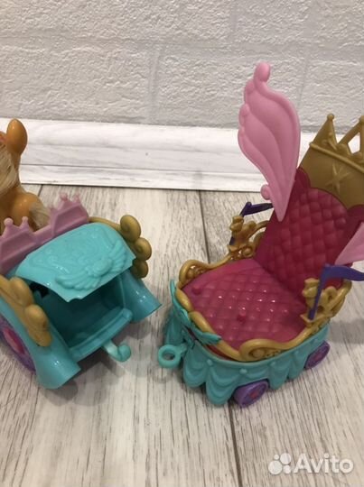 Машинка с прицепом - трон для пони