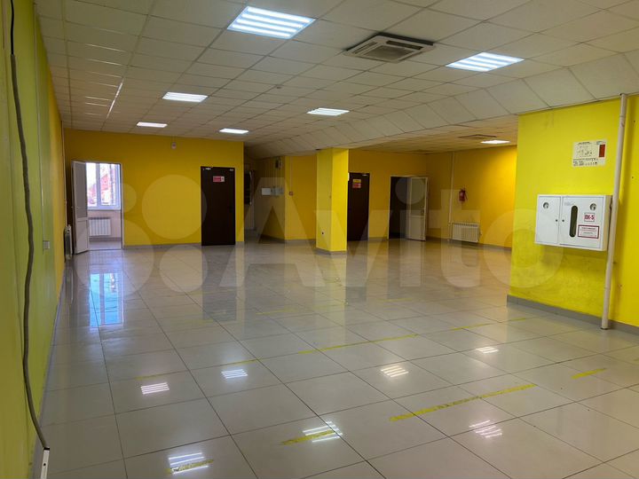 Торговая площадь, 60 м²