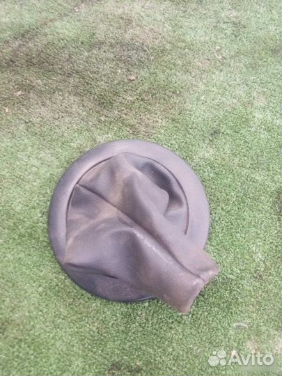 Кожух кулисы кпп Renault Megane 2