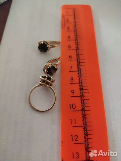 Золотой комлект с раухтопазом