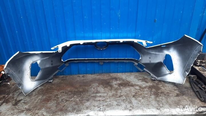 Бампер передний Toyota RAV4