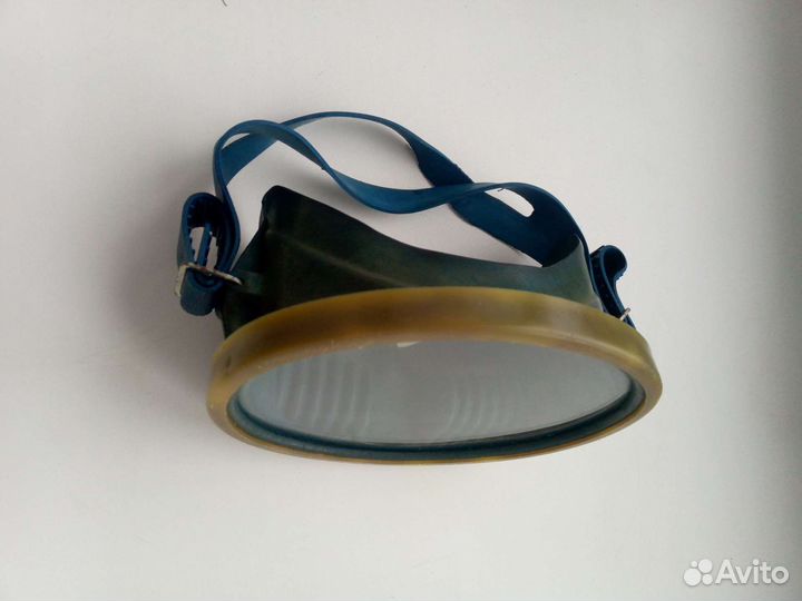Маска с трубкой для плавания