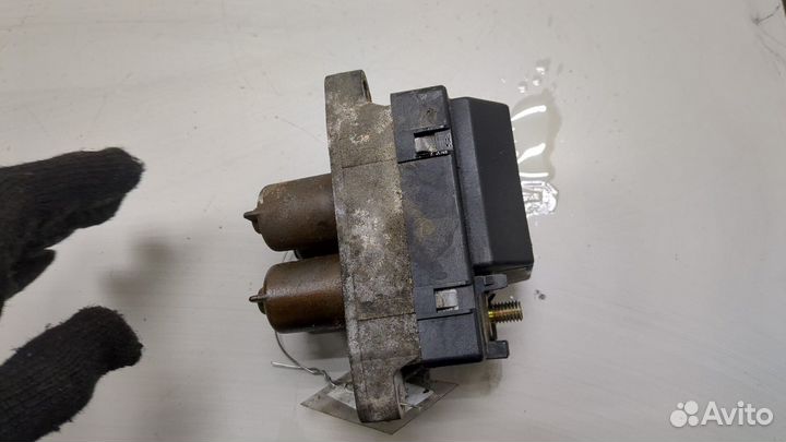 Догреватель Mercedes S W220, 2002