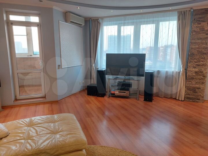 3-к. квартира, 135 м², 10/17 эт.