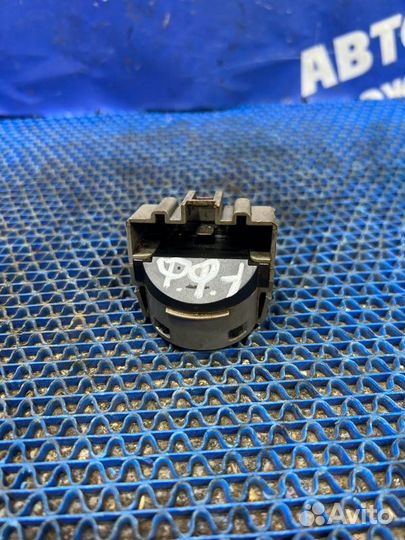 Контактная группа Ford Focus 1 седан ezda 2001