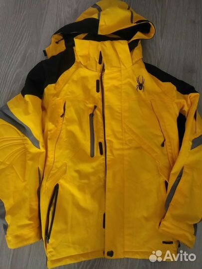 Горнолыжная куртка