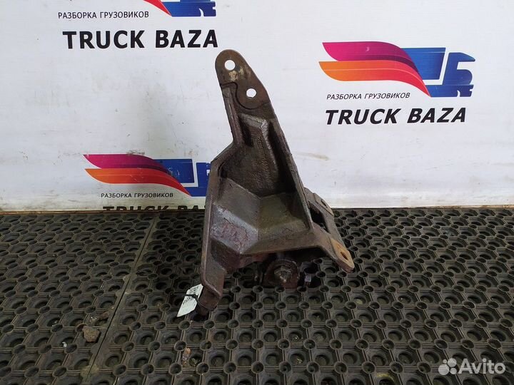 Кронштейн передней рессоры L Renault Magnum