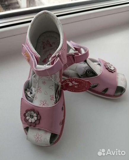 Босоножки новые 30