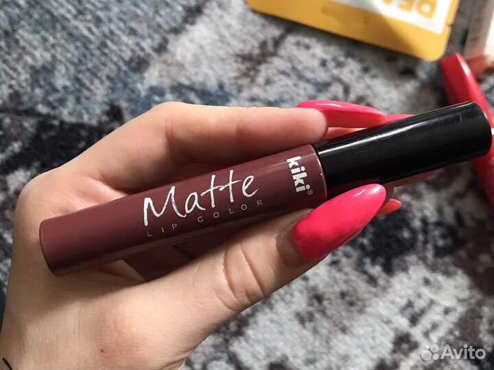 Помада матовая