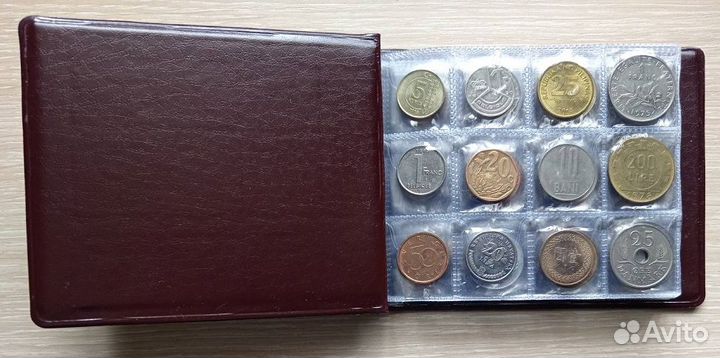Иностранные монеты 96 шт в альбоме