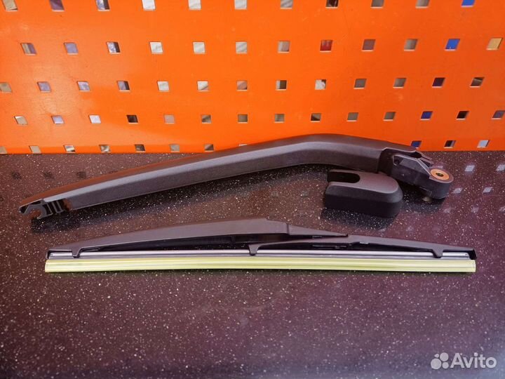 Поводок задний Mitsubishi Outlander 1